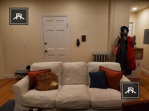 387 Harvard St in Brookline, MA - Building Photo - Building Photo