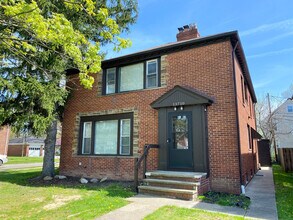 3698 Washington Blvd in University Heights, OH - Building Photo - Building Photo
