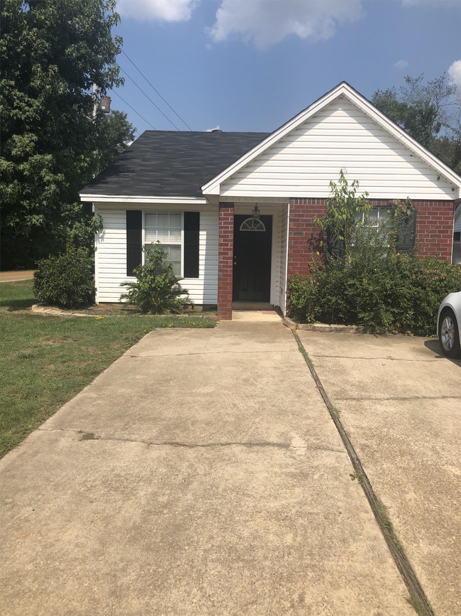 property at 1196 Christopher Ln
