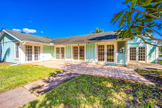 2232 SW Racquet Club Dr in Palm City, FL - Building Photo - Building Photo