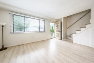 329 W Main St, Unit Unit30 in Hyannis, MA - Building Photo - Building Photo