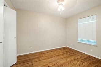 6110 Wheless Cove in Austin, TX - Foto de edificio - Building Photo