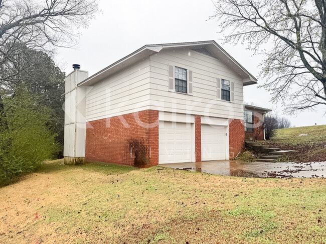 5721 Old Hickory Rd in Little Rock, AR - Building Photo - Building Photo