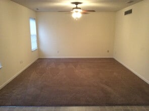 9770 Jackson Way in Avon, IN - Building Photo - Building Photo