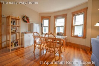 37 Walker St, Unit 2F in Somerville, MA - Building Photo - Building Photo