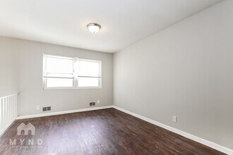 2660 Beacon Dr in College Park, GA - Building Photo - Building Photo