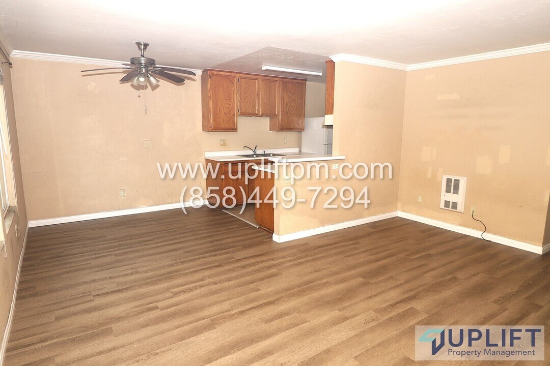 1653 Pentecost Way in San Diego, CA - Building Photo