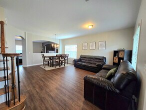 525 Batty Way in Sumter, SC - Building Photo - Building Photo