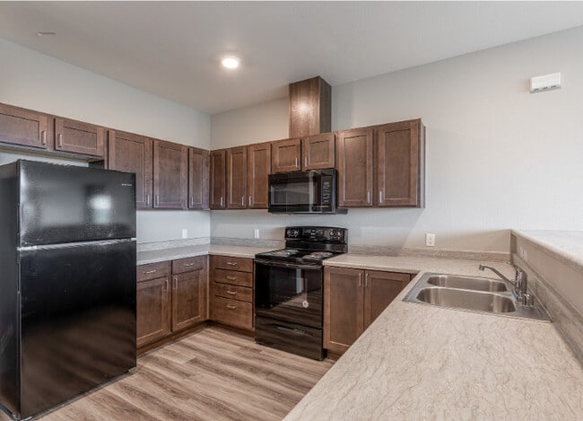 Carnahan Glenn Apartments