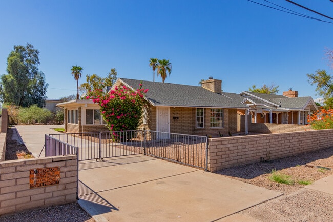 property at 1716 S Roosevelt St