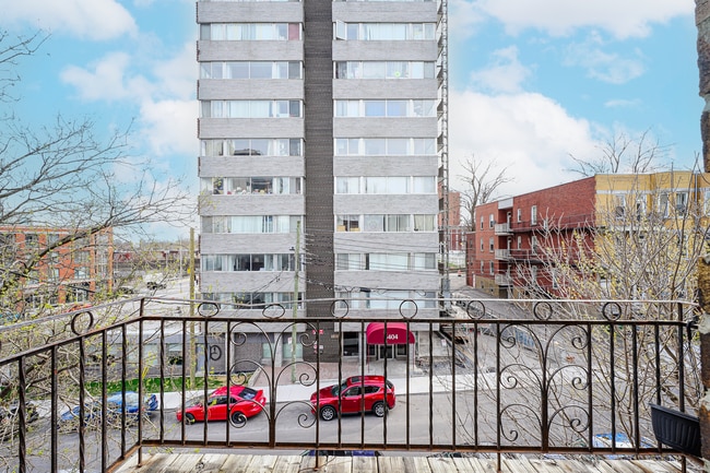 property at 3419 Av. Prud'homme
