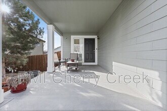 18899 E Whitaker Cir in Aurora, CO - Building Photo - Building Photo