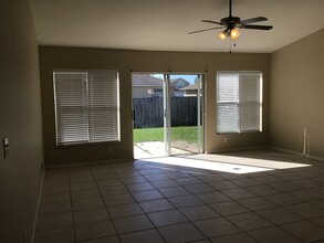 565 SW Undallo Rd in Port St. Lucie, FL - Building Photo - Building Photo