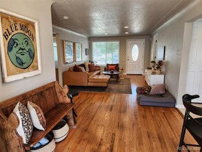 5520 E Thrill Pl in Denver, CO - Foto de edificio - Building Photo