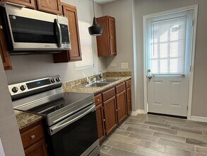 3105 Medio Ct in Laredo, TX - Building Photo - Building Photo