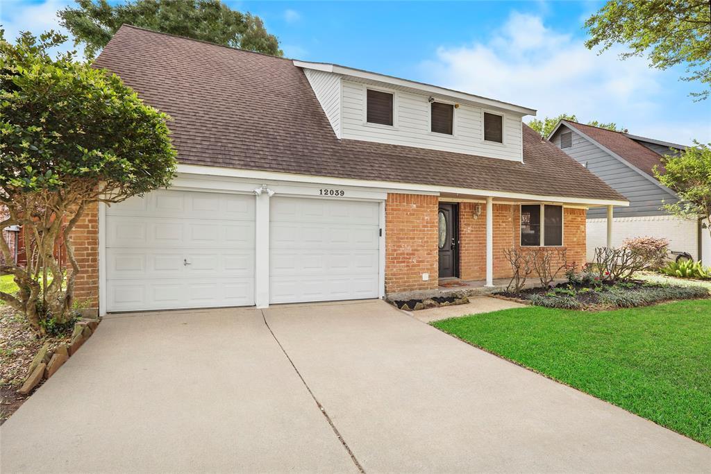 12039 Sturdivant St in Stafford, TX - Building Photo