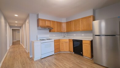 3307 S Wallace St, Unit 2F in Chicago, IL - Foto de edificio - Building Photo