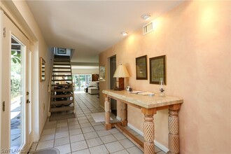 550 3rd Ave N in Naples, FL - Building Photo - Building Photo