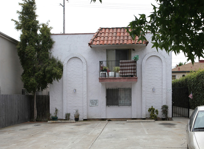 4368 Kansas St in San Diego, CA - Foto de edificio - Building Photo