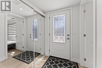 3273 Clemenceau Blvd in Windsor, ON - Building Photo - Building Photo