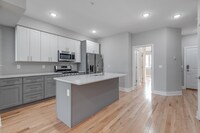 2115 Master St photo'