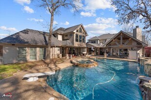 3815 Holly Ridge Dr in Longview, TX - Building Photo