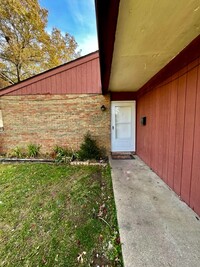 S. Spring Road Apartments at Westerville in Westerville, OH - Foto de edificio - Building Photo