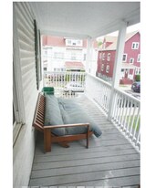 34 Newcastle Rd in Boston, MA - Building Photo