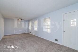 195 King David Dr SW in Lilburn, GA - Foto de edificio - Building Photo