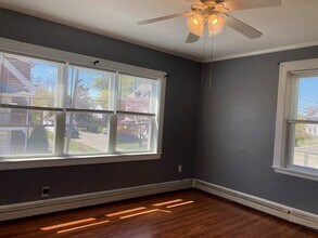 30 Grant St in Taunton, MA - Building Photo - Building Photo