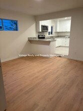 718 Cross St in Lodi, CA - Building Photo - Building Photo