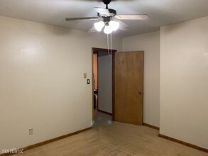 407 4th St in Marietta, OH - Building Photo - Building Photo