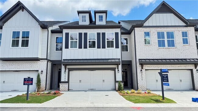 property at 2544 Star Dr