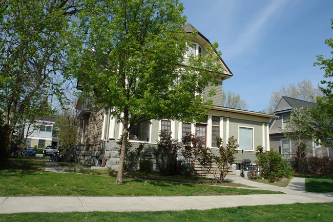 1010 W Franklin St in Boise, ID - Foto de edificio - Building Photo