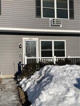 200 Post Rd in Warwick, RI - Building Photo - Building Photo