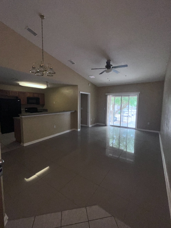 1418 Manotak Point Dr, Unit 203 in Jacksonville, FL - Foto de edificio - Building Photo