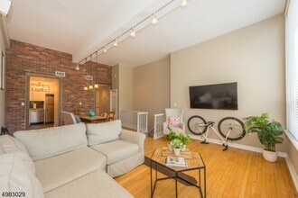 15 Glenridge Ave-Unit -19 in Montclair, NJ - Building Photo - Building Photo