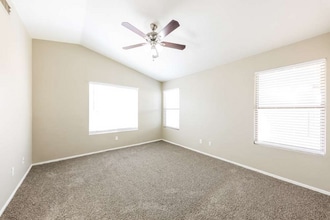 2460 S Navajo Way in Chandler, AZ - Building Photo - Building Photo