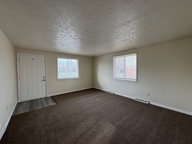 3015 Dalton Pl SW in Canton, OH - Building Photo - Building Photo