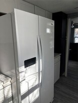 100B Ross St in Huntsville, TX - Building Photo