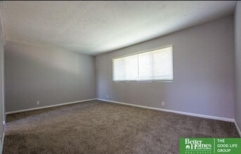 4859 S 132nd Ave in Omaha, NE - Building Photo - Building Photo