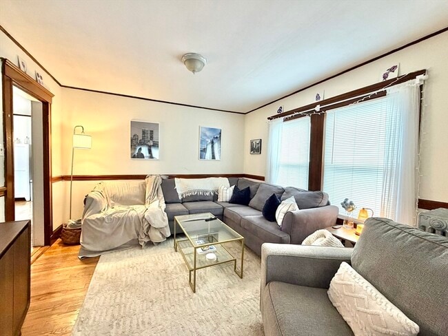 property at 3 Goldsmith Ave