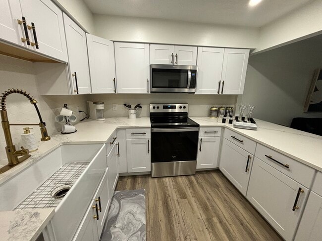 property at 23 Dawn Ln