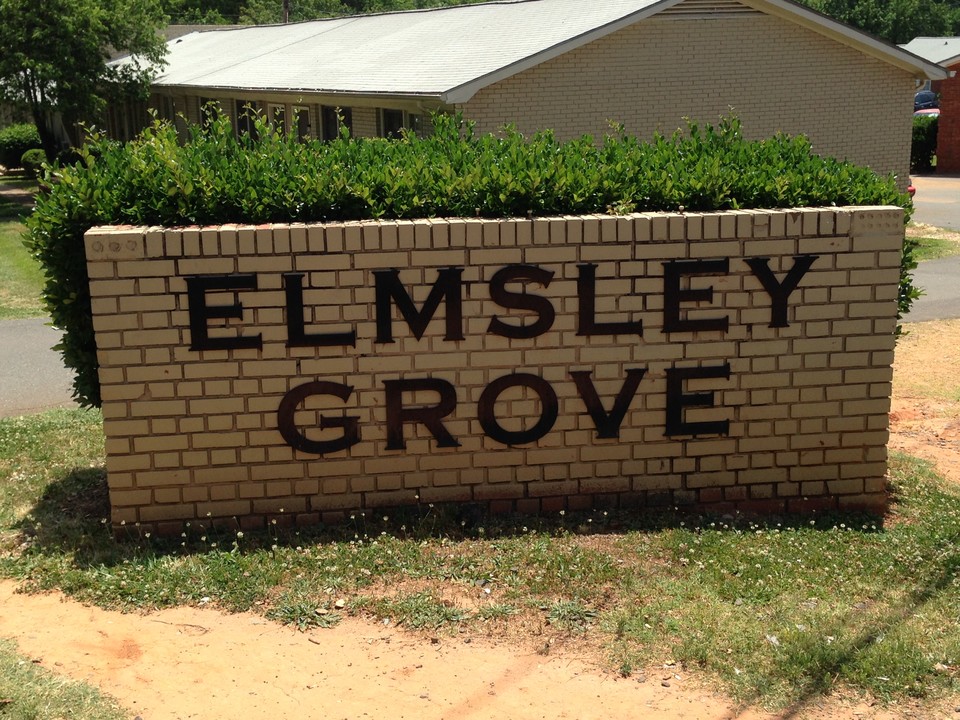 Elmsley Grove in Charlotte, NC - Building Photo