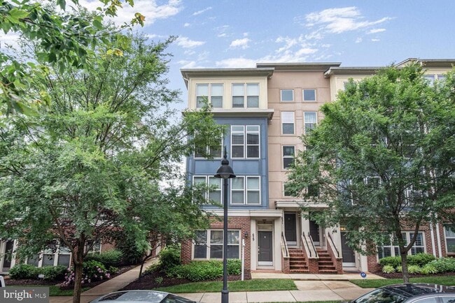 property at 629 Diamondback Dr