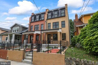 4411.5 Illinois Ave NW in Washington, DC - Building Photo - Building Photo
