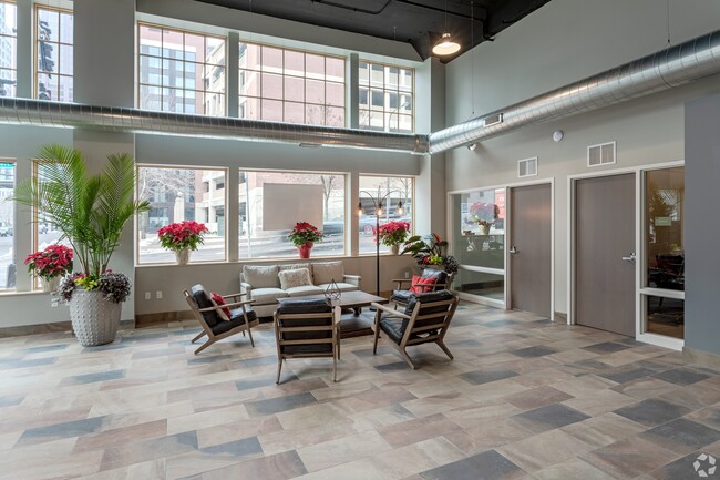 R7 Lofts