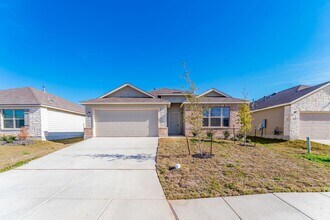 10783 Rosalina Lp in Converse, TX - Building Photo - Building Photo