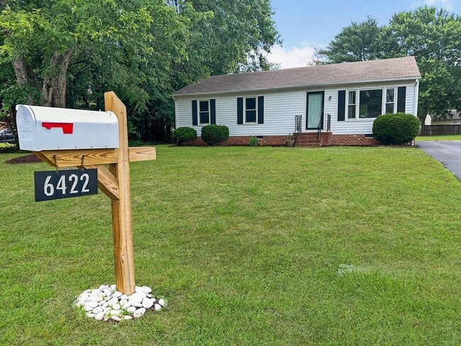 6422 Wedgewood Rd in Mechanicsville, VA - Building Photo - Building Photo