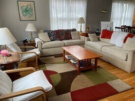 19 Lafayette Rd, Unit 1 in Ipswich, MA - Building Photo